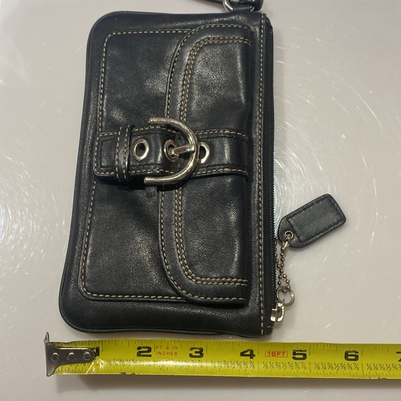 Coach SOHO black leather wristlet - Picture 6 of 6